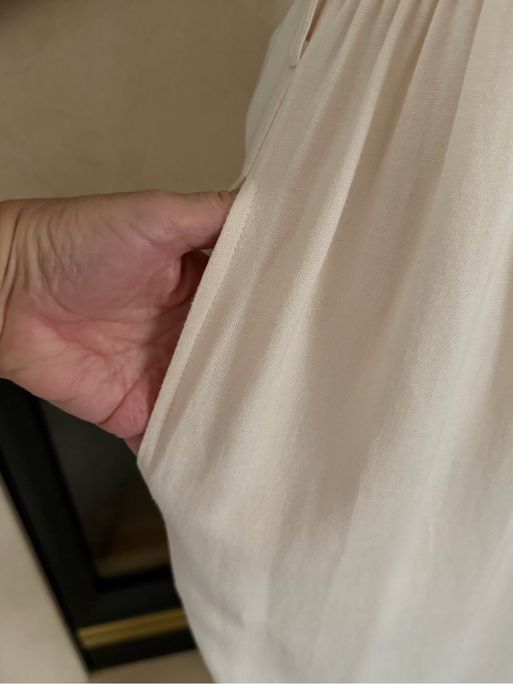VENUS Cream Linen Blend Smocked Bodice Wide-Leg Jumpsuit Size 10 NWOT - Picture 4 of 13